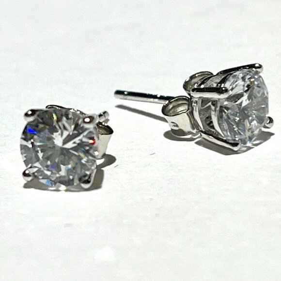 925 Sterling Silver Quality Sparkle Women Stud Earrings 6 mm with gift box - Picture 7 of 9